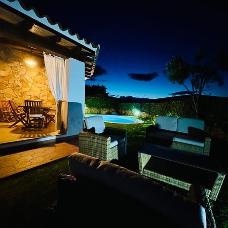 Villa Nadia Con Piscina Privata Budoni Танаунелла Экстерьер фото