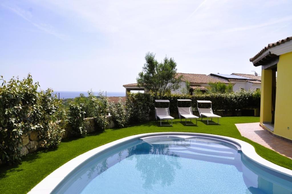 Villa Nadia Con Piscina Privata Budoni Танаунелла Экстерьер фото