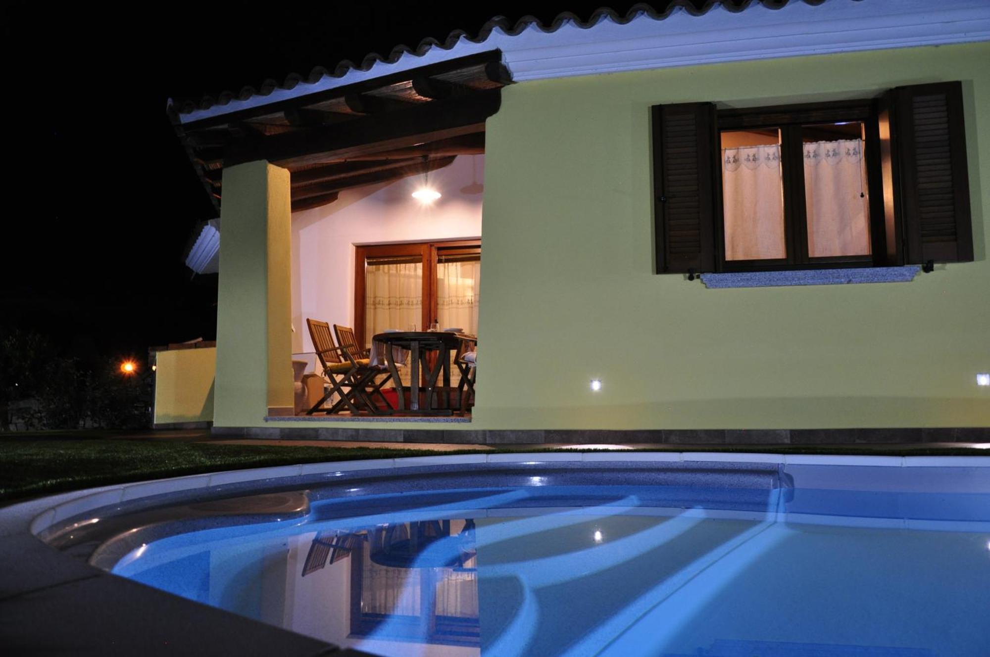 Villa Nadia Con Piscina Privata Budoni Танаунелла Экстерьер фото